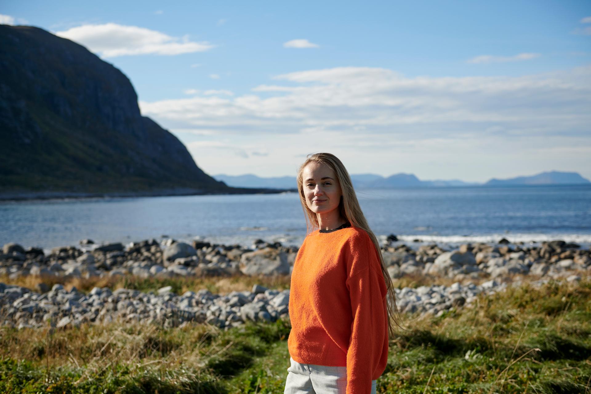 kvinna i naturen